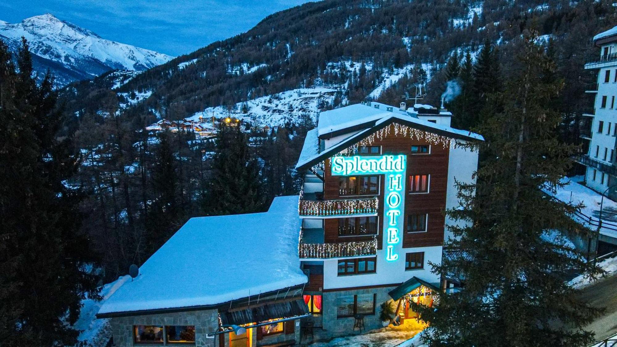 Hotel Splendid Oulx 외부 사진
